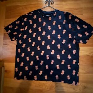 Men's Blue & Pink Pineapple Pattern Short Sleeve Tee Shirt